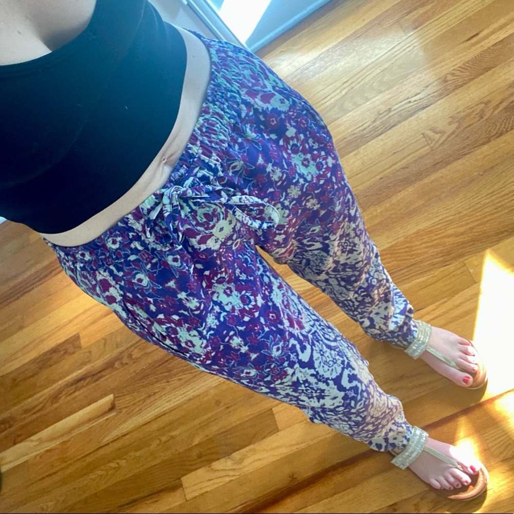 Funky pink & purple pattern tapered pant